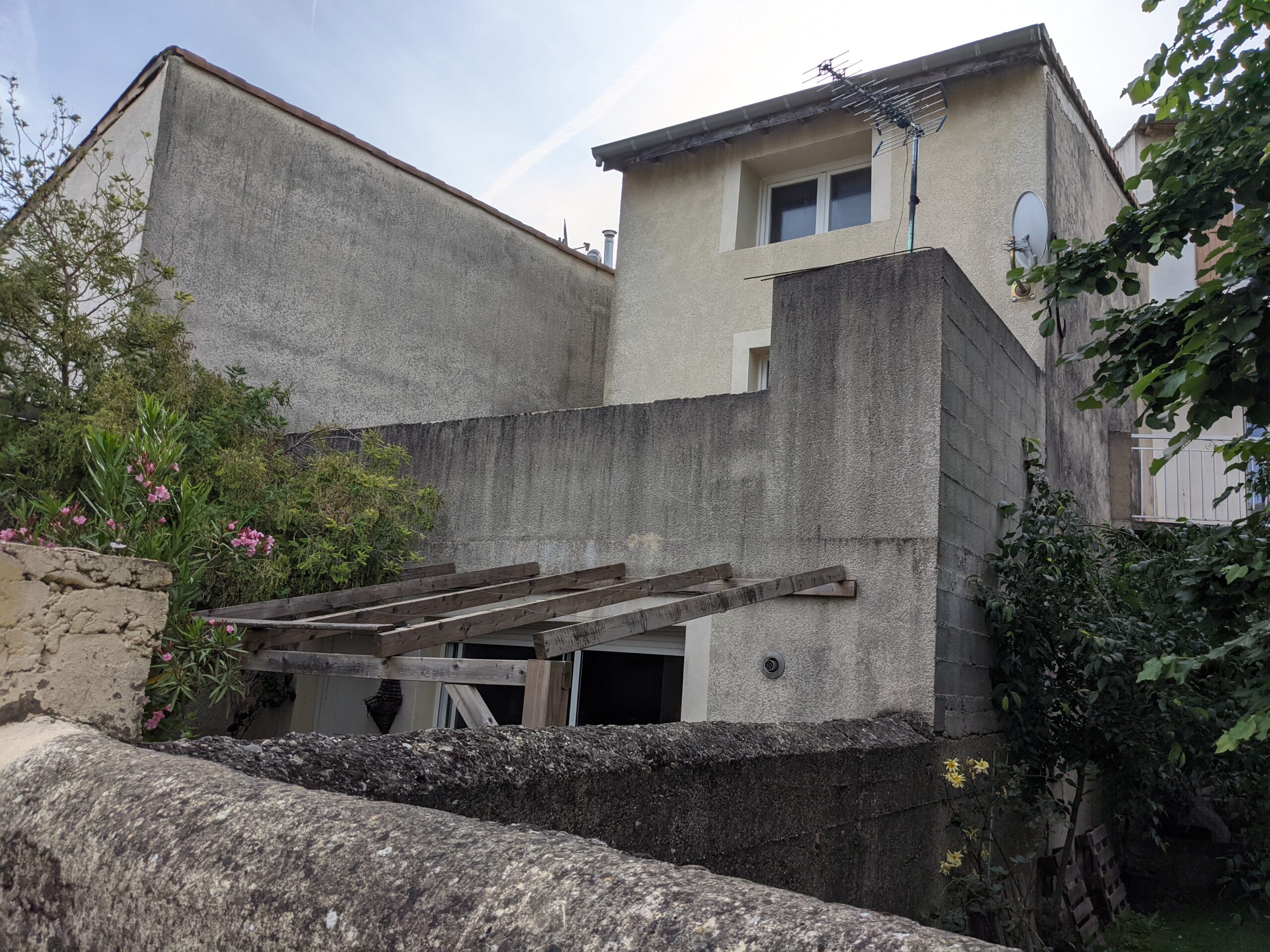Maison de rueà Bourg Les Valence
